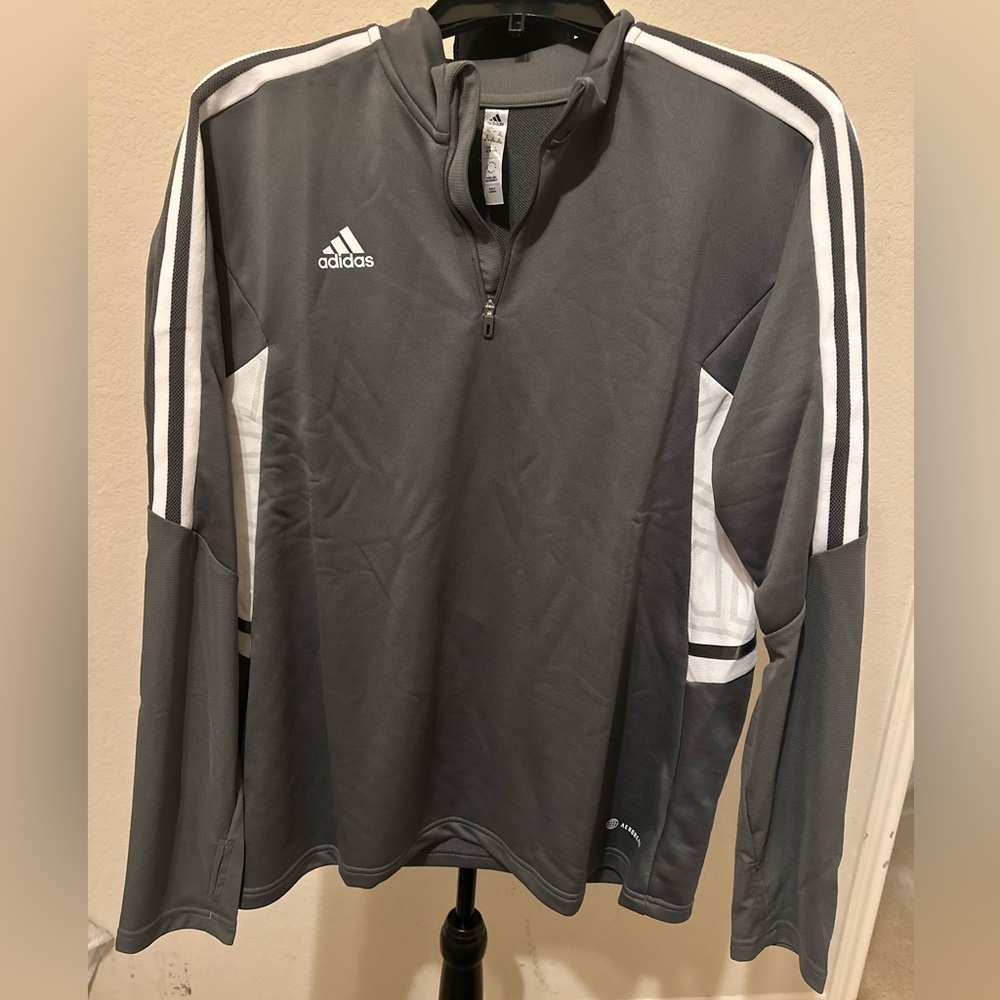 Adidas Condivo 22 Womens Training Top.‎ Gray and white. Size X-Large. NWOT